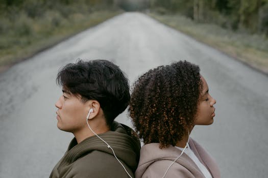 5 klíčů k efektivnímu naslouchání: Základ silného vztahu